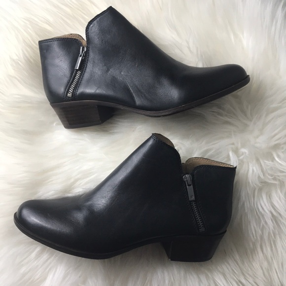 Lucky Brand Shoes - Lucky brand Basal booties 🎉free gift🎉
